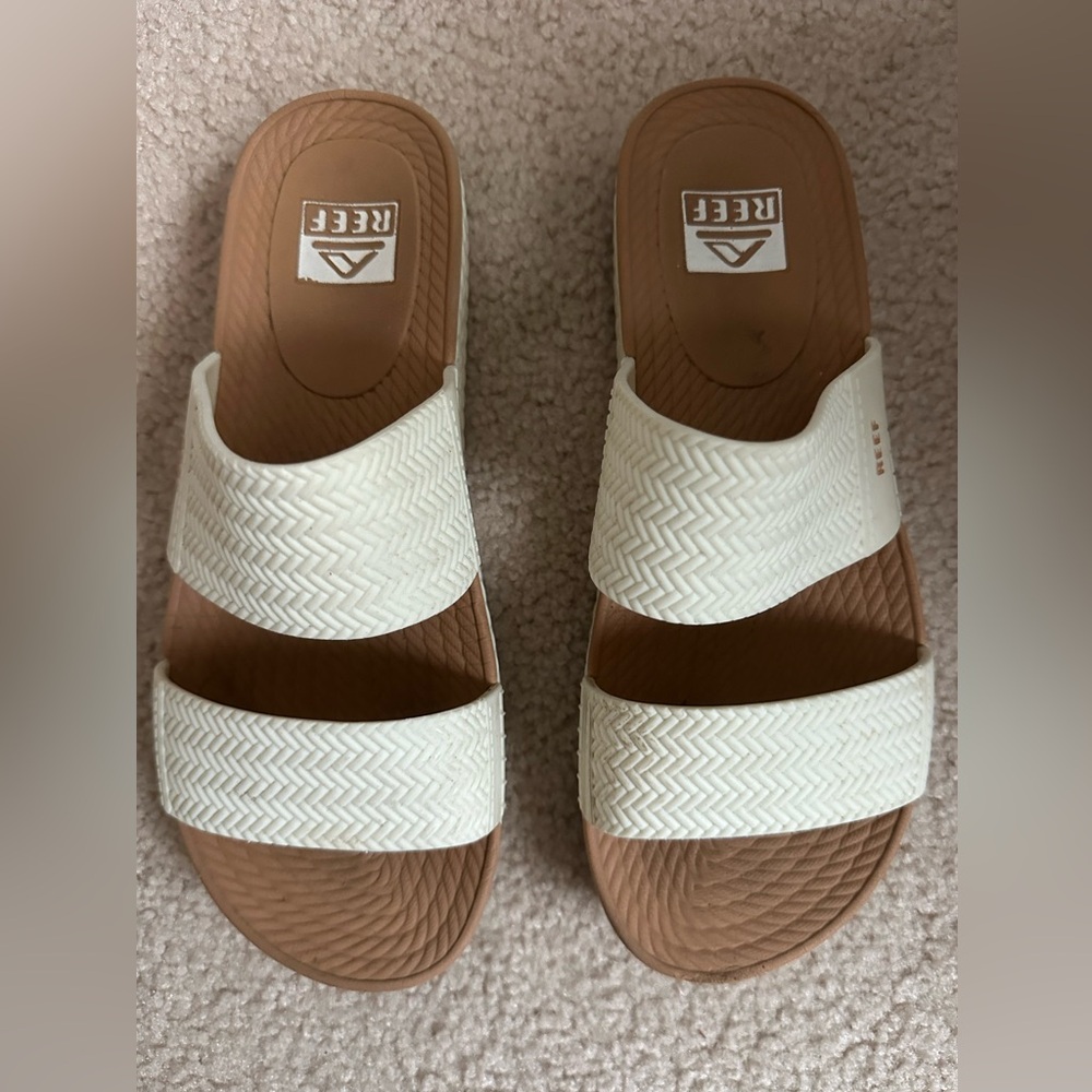 Reef Women's Cream Slide Sandals